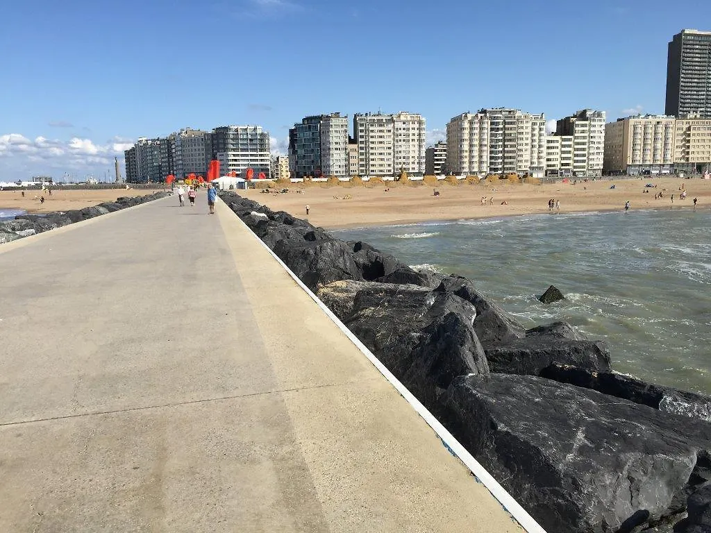 Residentie Commodore Apartment Ostend
