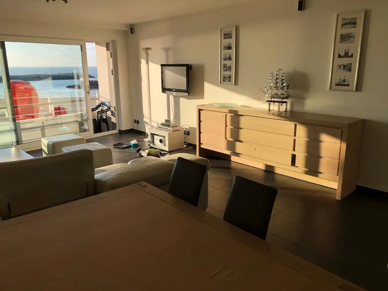 Residentie Commodore Apartment Ostend Belgium